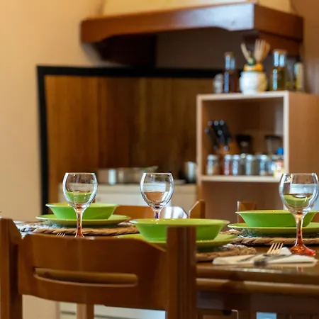 The Olympia Hillside 別荘